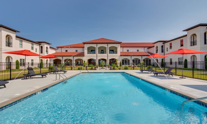 Lawrence County Apartamento | Swim, Golf & Bowl - Loretto Vacation Rental Apt!