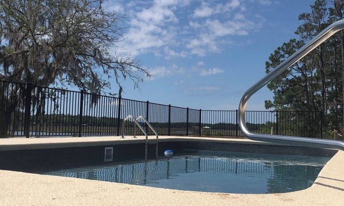 Townsend Casa | Swimming Pool with a River View, minutes from Shellman Bluff Marina & Village.
