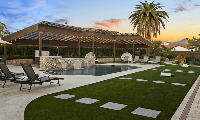 Buenavante Casa | SWSS - Unwind in Luxury: RnR - Scottsdale's Premier Entertainment Oasis 7 bedroom, 8.5 bath