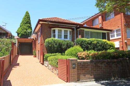 Bexley North Casa | Sydney, Bexley North holiday home 3bedrooms, free parking, close to Train station and CBD