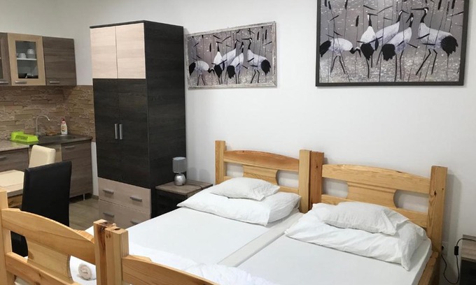 Kiszombor Cama Y Desayuno | Tó-Party Apartman