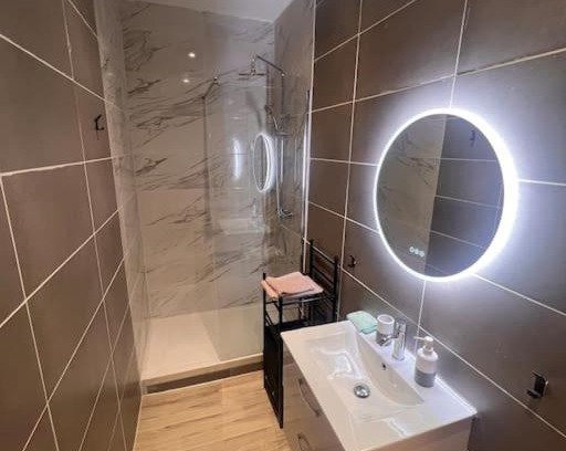 Saint-Marcel Apartamento | T2 neuf et moderne climatiser avec Netflix amazon