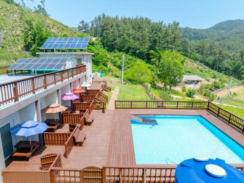 Iwon Casa | Taean Low Stack Pet Pension