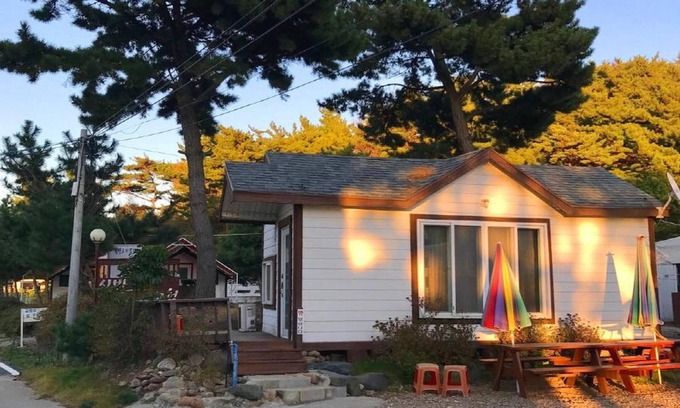 Taean Casa | Taean Sinbatdeu Ui Moheom