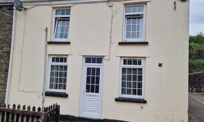 Pentrebach Casa | Taff Trail: 2-bed cottage