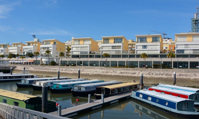 Parque das Nacoes Alquiler De Eote | Tagus Marina - Houseboat
