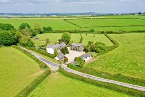Looe Casa | Talehay Cottages