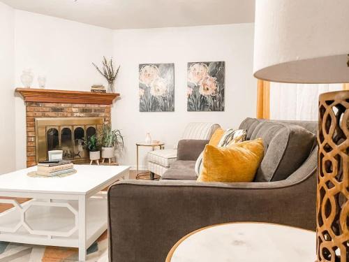 Tallahassee Casa | Tally Town Gem 2bdr 2 Ba townhome