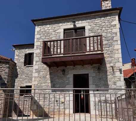 Trikolonoi Casa | Tami House