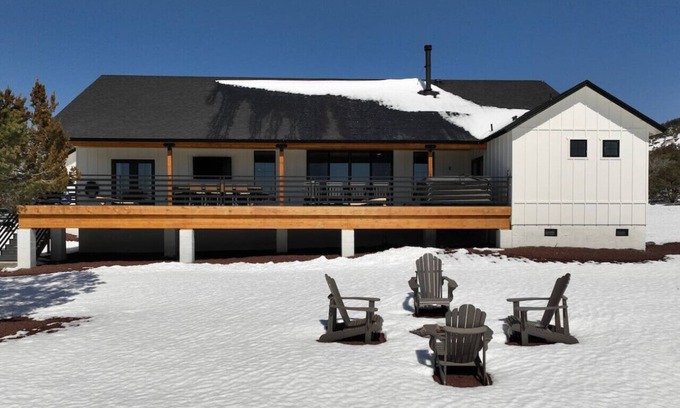 Williams Casa | Tangerine Sky Ranch Cabin