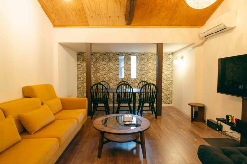 Nakatsu Casa | TasoneUrbanStayOsaka 梅田中津1