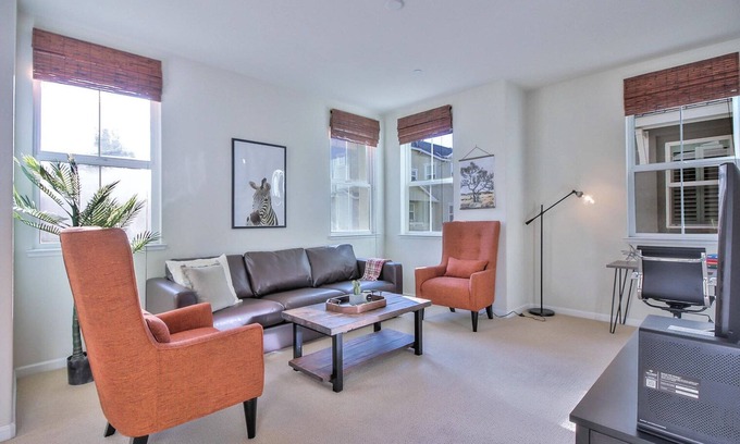 Newhall Casa | Tasteful San Jose 2BR Townhouse w/ Patio, nr Newhall Park, by Blueground