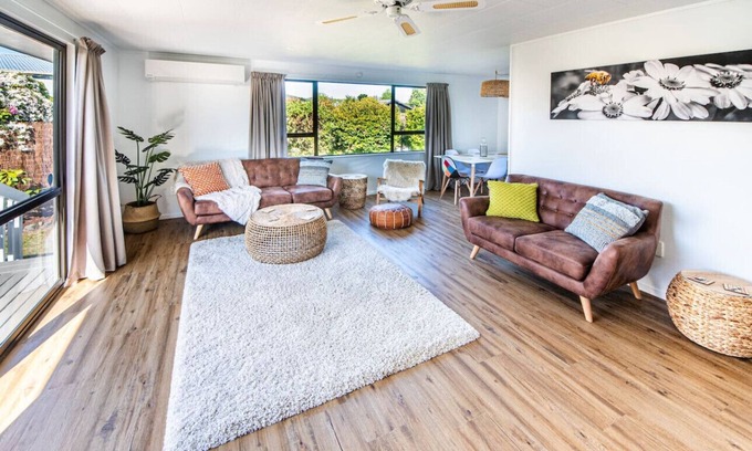 Hilltop Casa | Taupo Gem: Cozy & Private