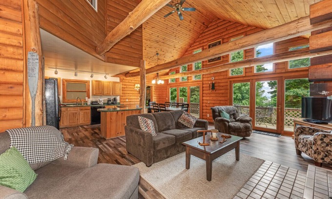 Phelps Cabina | TB-19 Thunder Bay Resort Cabin 15