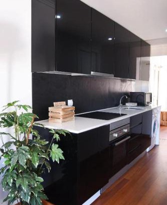 Santos Apartamento | Tejo River View Classic Flat in Lisbons Historic Heart