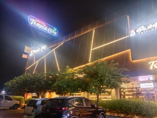Melur Hotel | Temple City Lake Inn Madurai