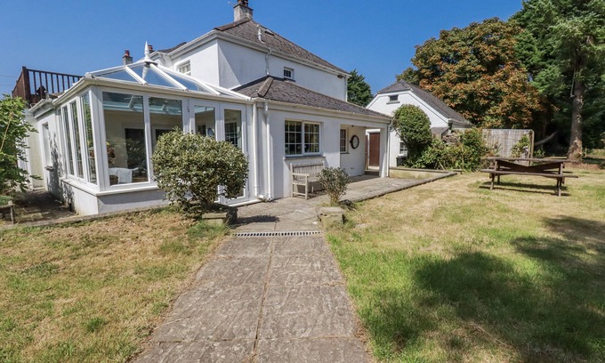 Goonhavern Cabaña | TEMPLE HOUSE, pet friendly, character holiday cottage in Goonhavern