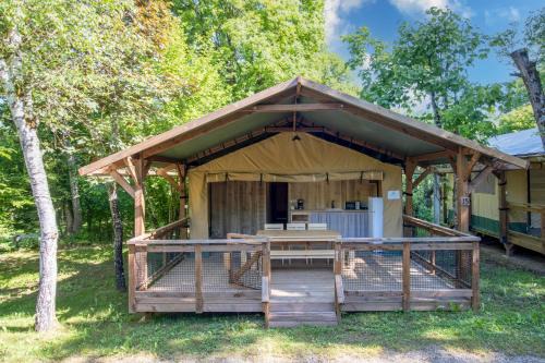 Saint-Martial-de-Nabirat Otro | Tente Lodge 8 personnes