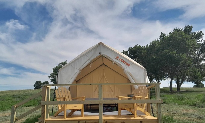 Loup City Alquiler De RV | Tentrr State Park Site - Nebraska Sherman SRA – Redwood Lakeview D – Single Ca
