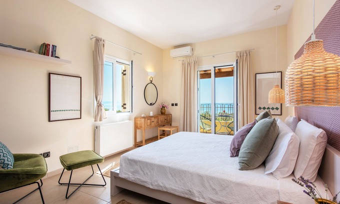 Spartylas Casa | Terra Rossa 2BD Holiday Home with Seaview - 3 km from Ipsos