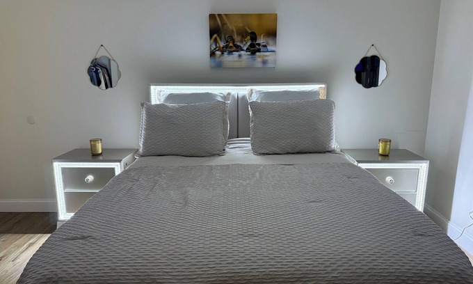 Amesbury Apartamento | Terrific 2-bedroom apartment in charming Amesbury