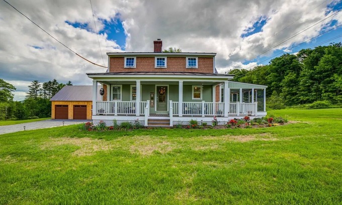 Cavendish Cabaña | Terrific 3-bedroom cottage with AC in charming Cavendish