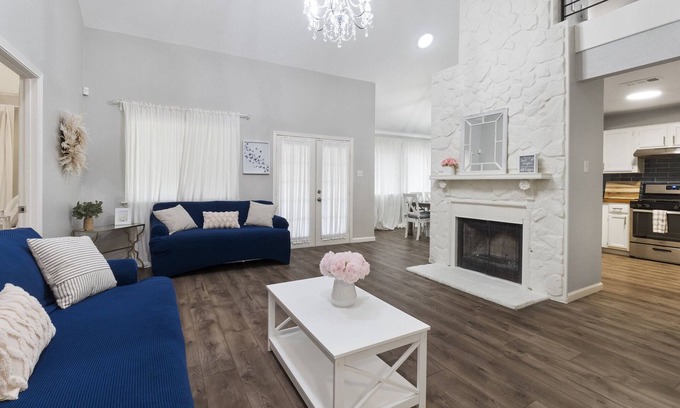Milwood Casa | Texan Tranquility by The Domain