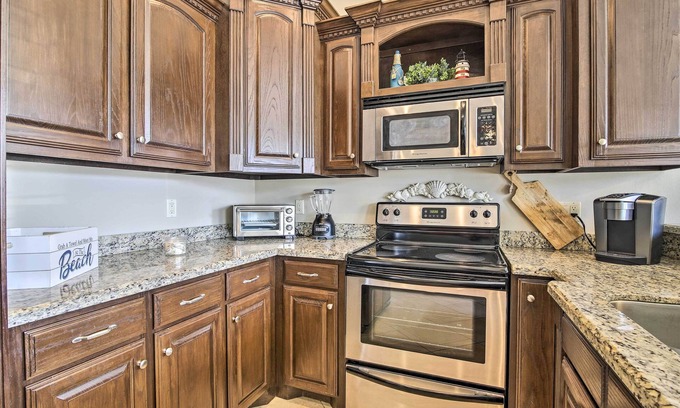 South Padre Island Apartamento | Texas Condo w/ Outdoor Pools - Walk to Beach!