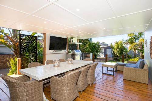 Callala Beach Casa | The Anchor - Pet Friendly - 5 Mins Walk to Beach - EV Charging