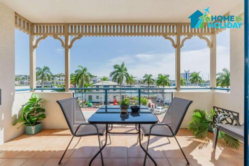 South Townsville Apartamento | The Anchorage Escape Apartment - Steps away from City, Ferry and Stadium