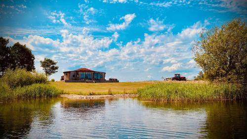 Newark Apartamento | The Angel - Luxury Lakeside Lodge