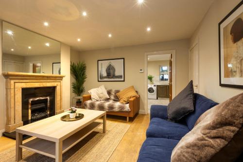 Ormeau Casa | The Annadale - Luxury 3 bd House - Gold Short Term Stays