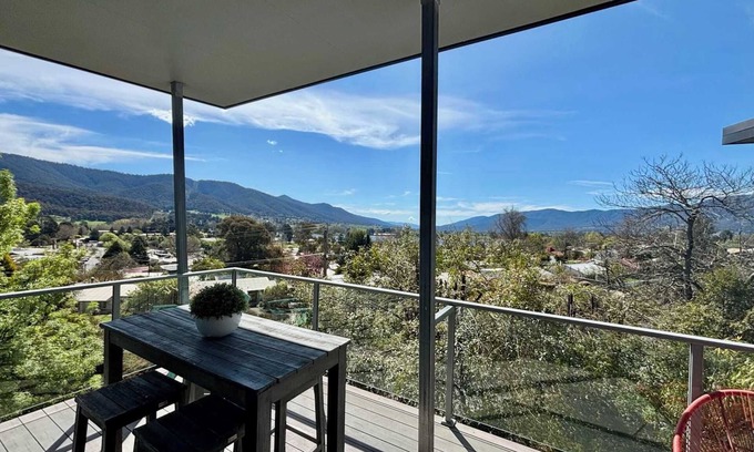 Mount Beauty Casa | The Aprés 24 | Uninterrupted Mountain Views