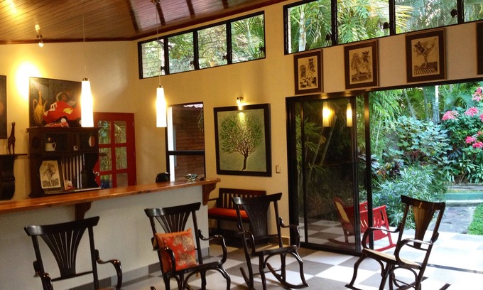 Managua Villa | El jardín del artista, 2BR Encanto Casita y Estudio