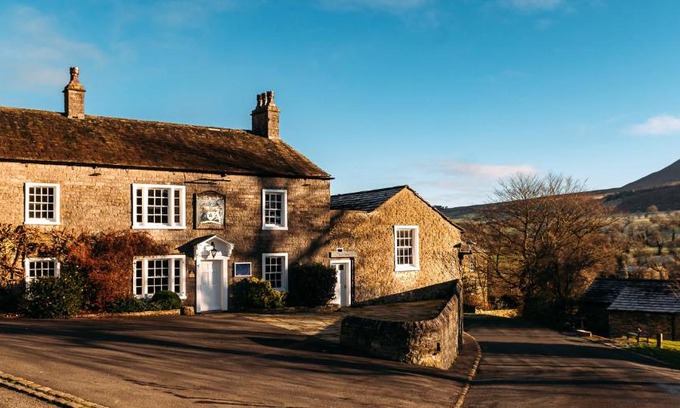 Downham Hotel | The Assheton Arms