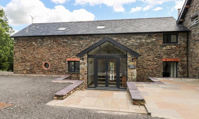 Llanybri Casa | The Barn, Carmarthen