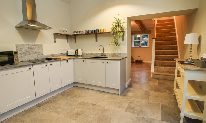 Stanton Upon Hine Heath Cabaña | The Barn