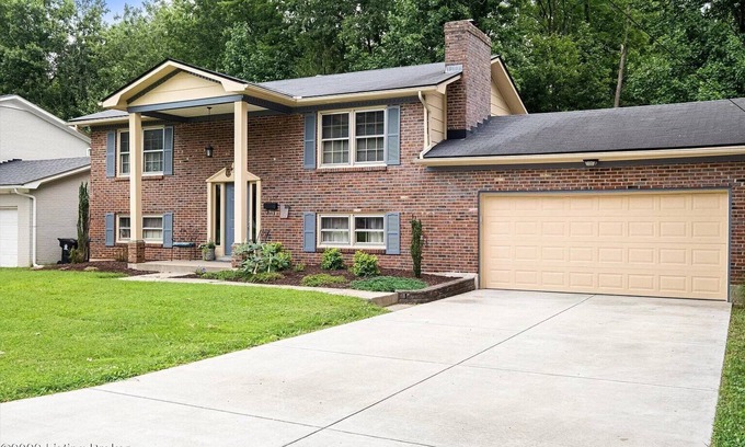 Auburndale Casa | The basement space nestled in a charming neighborhood and close to all amenities