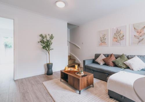 Grangetown Casa | The Bay Hideaway - Lovely 2bd house - up to 6 people