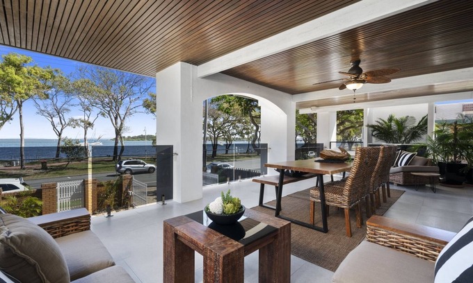 Bongaree Casa | The Beach House