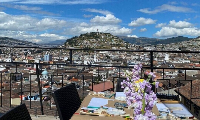 Centro histórico de Quito Apartamento | la mejor vista al centro histórico, encanto colonial y moderno,