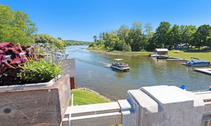Lake Leelanau Apartamento | The Birches - Condotel in Lake Leelanau