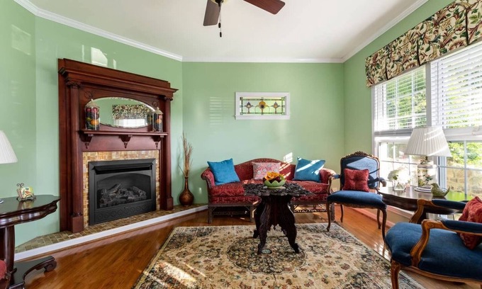 Mooresville Cabaña | The Birdhouse close to Mazda and Toyota facilities
