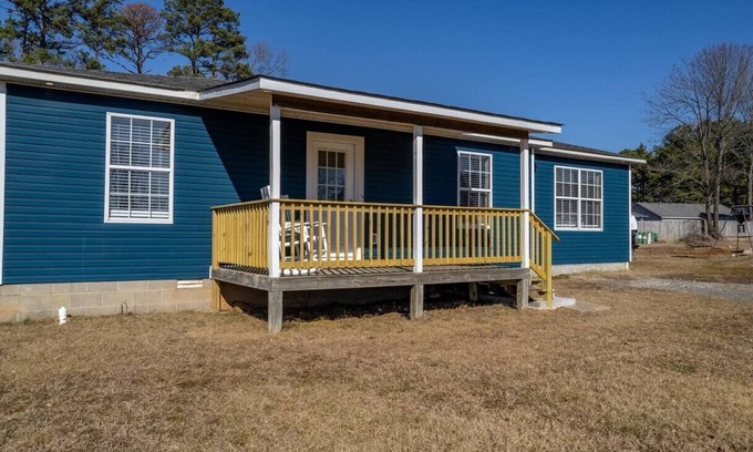 Higden Casa | “The Blue Bungalow” Great location RV hookup addon