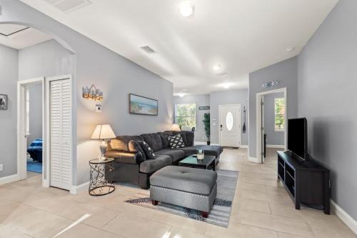 Clair-Mel City Casa | The Blue Oasis, a beach-themed Florida getaway