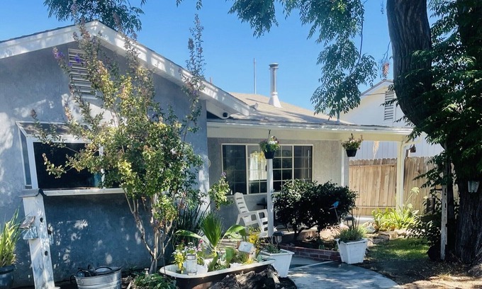 Murrieta Casa | The Bluebird House Near Wineries Historic Downtown Murrieta