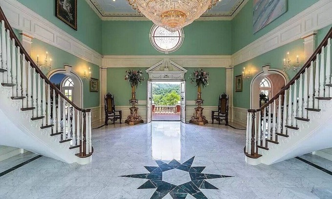 Printer Casa | The Bluegrass Palace : Kentucky's Majestic Dream Estate