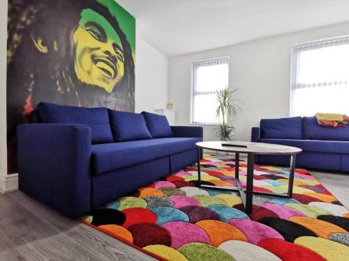 Liverpool Apartamento | The Bob Marley 'One Love' Apartment, Relaxed Vibes