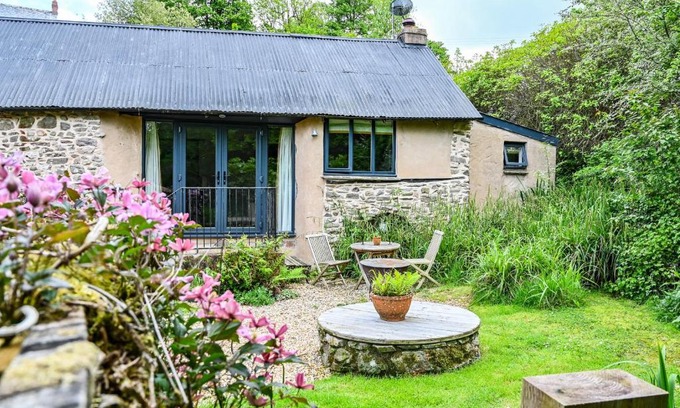 Hele Casa | The Bothy - Heale Farm