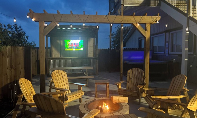 Hamilton Apartamento | The Bourbon Barrel !NEW patio & firepit area!